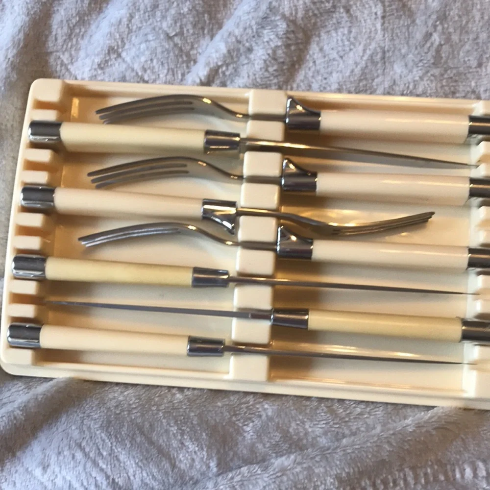 Carvel Hall Fine Cutlery by Briddell